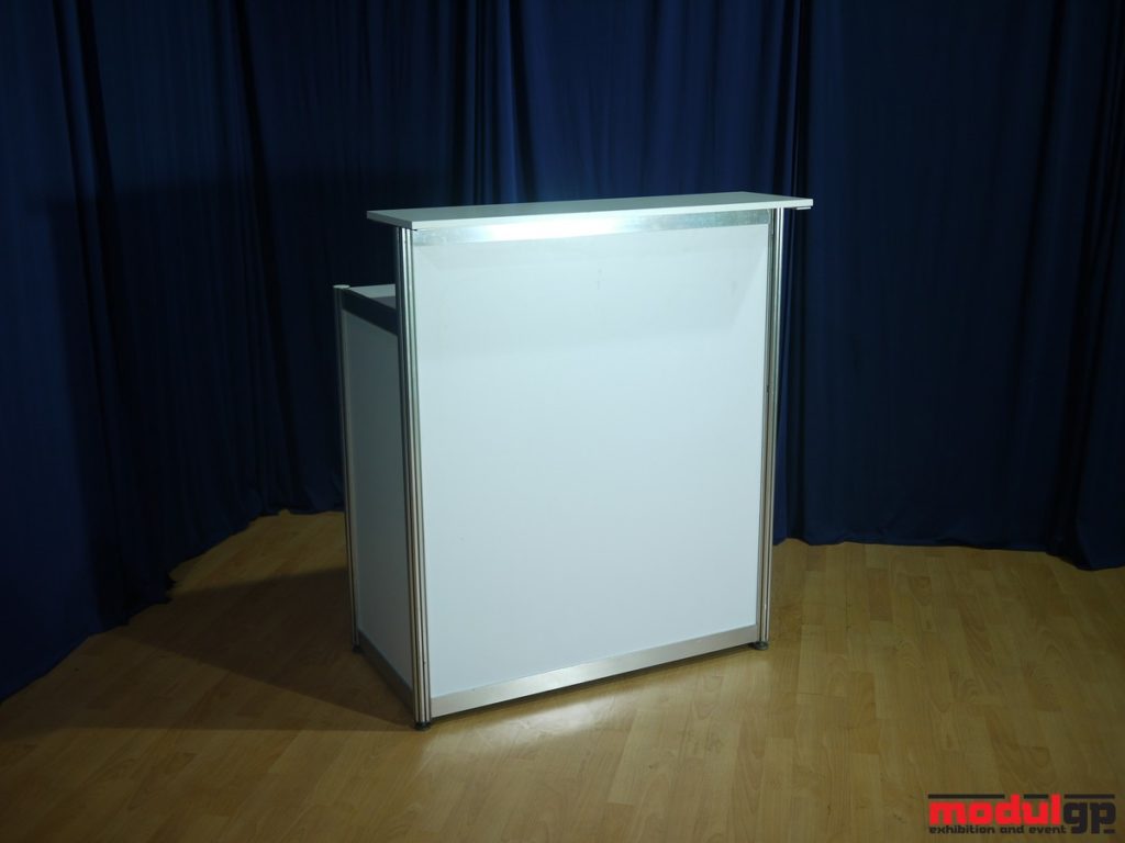 Bárpult könyöklővel